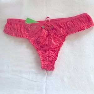 NWT Brazilian Style Women’s Thong 🔥🔥Lace Spandex Peach Color